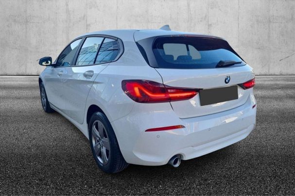 BMW 118i Advantage 100 kW image number 4