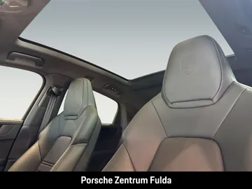 Car image 34