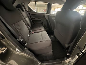 Car image 10