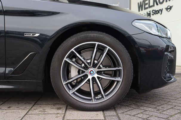 BMW 530 Touring xDrive 215 kW image number 17