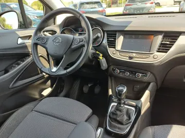 Car image 28