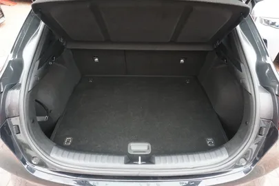 Car image 31