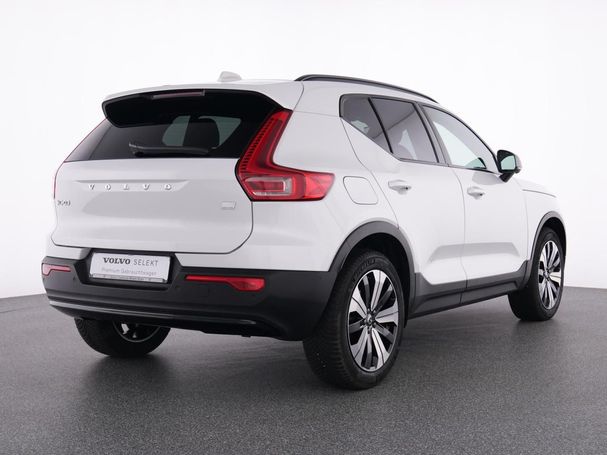 Volvo XC40 Recharge Plug-in Hybrid T4 Ultimate Dark 155 kW image number 3