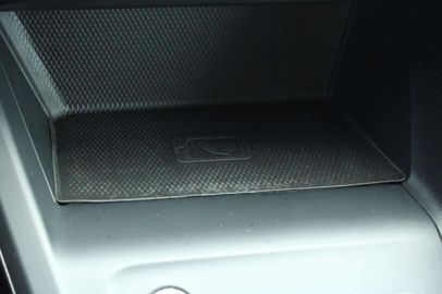 Car image 41