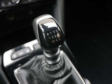 Car image 37