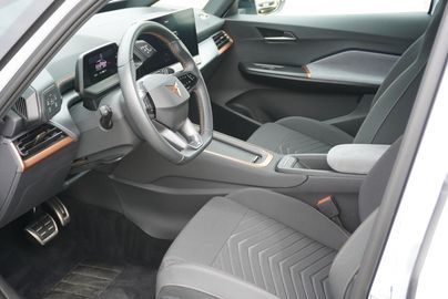 Car image 7