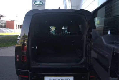 Car image 27