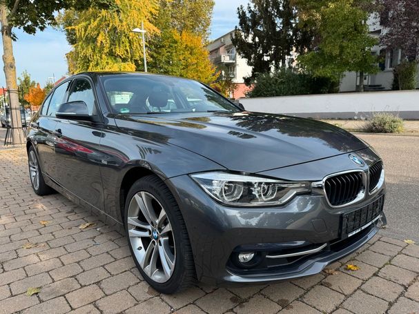 BMW 320i Sport Line 135 kW image number 2