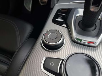 Car image 30