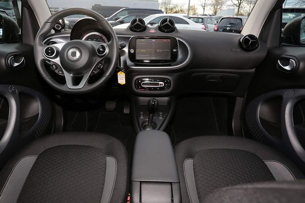 Smart ForTwo coupe EQ 60 kW image number 3