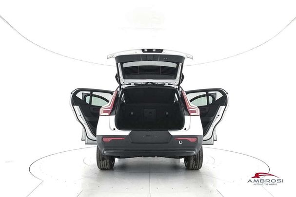 Volvo XC40 Plus 300 kW image number 7