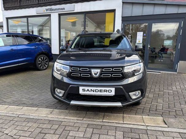 Dacia Sandero Stepway TCe 90 Celebration 66 kW image number 2