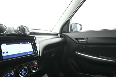 Car image 35