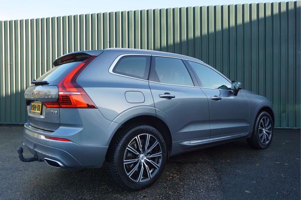 Volvo XC60 T4 Inscription 140 kW image number 3