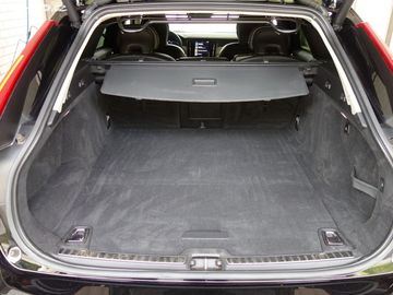 Car image 37