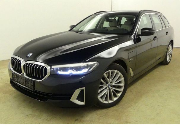 BMW 530e Touring Luxury 215 kW image number 1