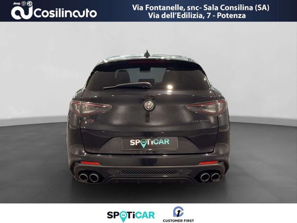 Alfa Romeo Stelvio V6 2.9 Bi-Turbo Quadrifoglio 375 kW image number 3