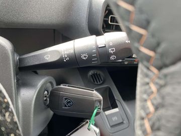 Car image 36