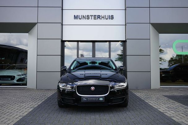 Jaguar XE 147 kW image number 8