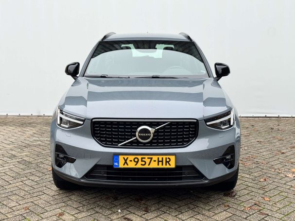 Volvo XC40 Recharge Plus Dark T5 155 kW image number 2