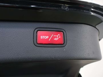 Car image 36