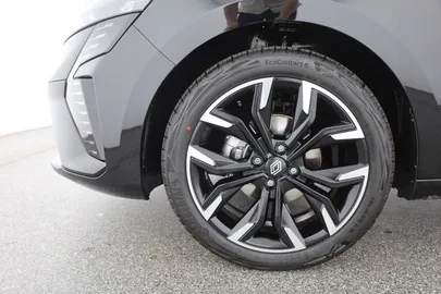 Car image 32