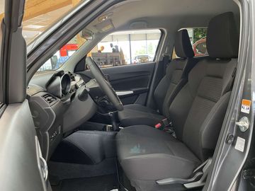 Car image 16