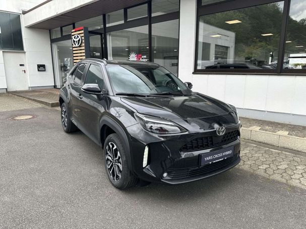 Toyota Yaris Cross 1.5 Hybrid 130 Team Deutschland 96 kW image number 3