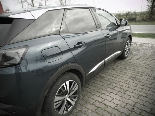 Peugeot 3008 Hybrid e-EAT8 165 kW image number 3