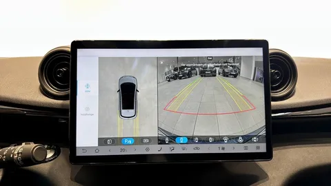 Car image 16