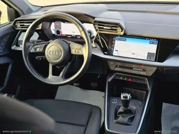 Car image 35