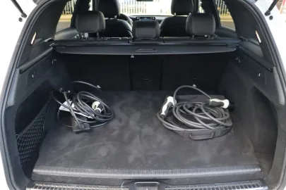 Car image 36