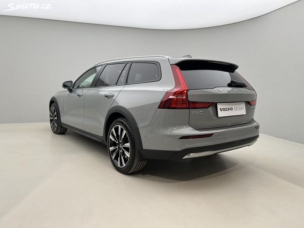 Volvo V60 Cross Country AWD B5 184 kW image number 12