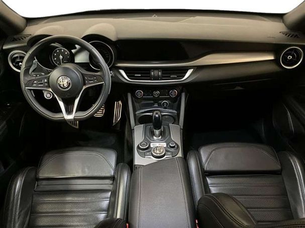 Alfa Romeo Stelvio 2.0 Turbo B-Tech 206 kW image number 9