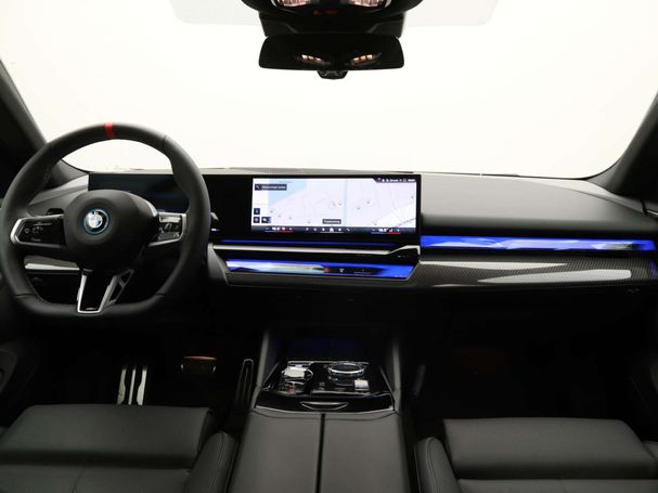 BMW i5 M60 xDrive 442 kW image number 17