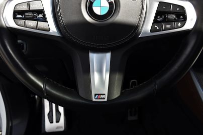 Car image 37