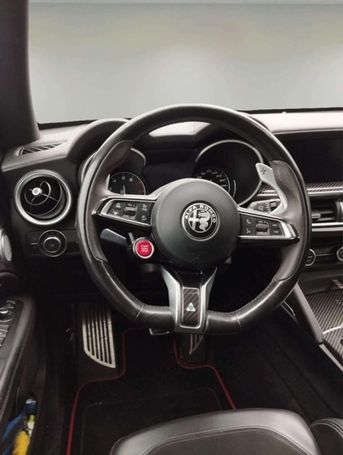 Alfa Romeo Stelvio V6 2.9 Bi-Turbo Quadrifoglio 375 kW image number 13