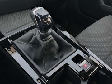 Car image 30