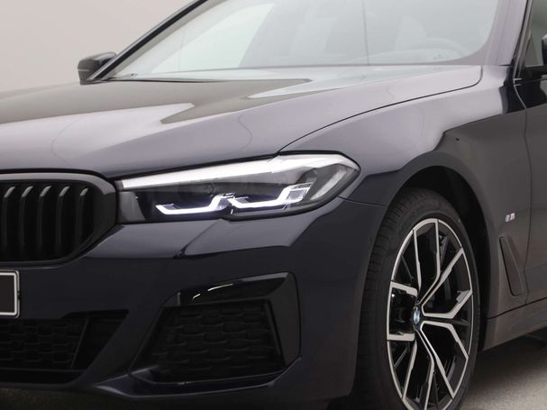 BMW 520i Touring 135 kW image number 20