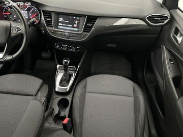 Car image 16