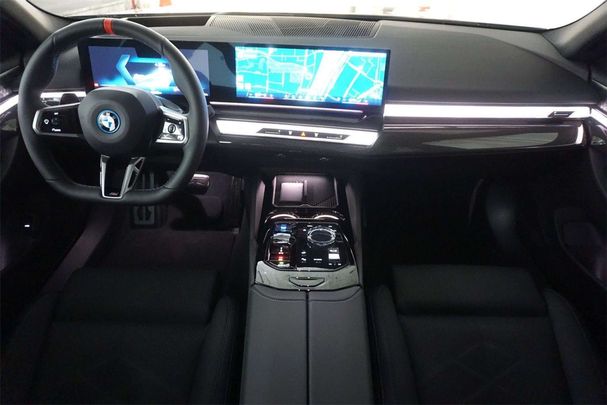 BMW i5 M60 xDrive 442 kW image number 12