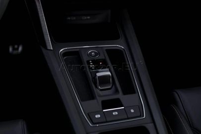 Car image 31