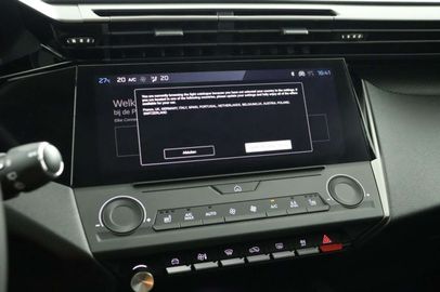 Car image 37