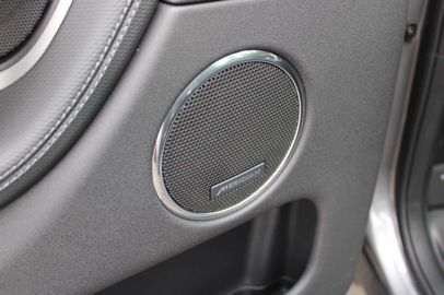 Car image 33