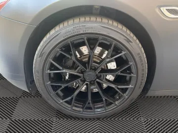 Car image 33