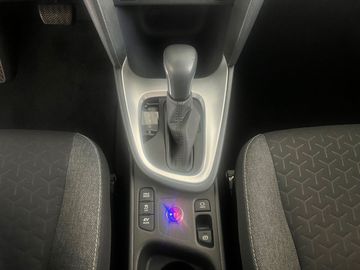 Car image 13