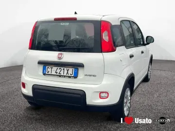 Car image 5