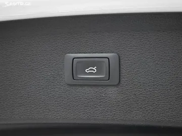 Car image 41