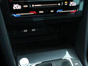 Car image 41