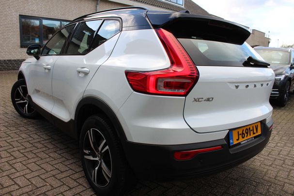 Volvo XC40 T3 120 kW image number 7